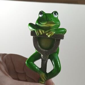 Frog Garden Decor Stake Planter Flower Bed Planters